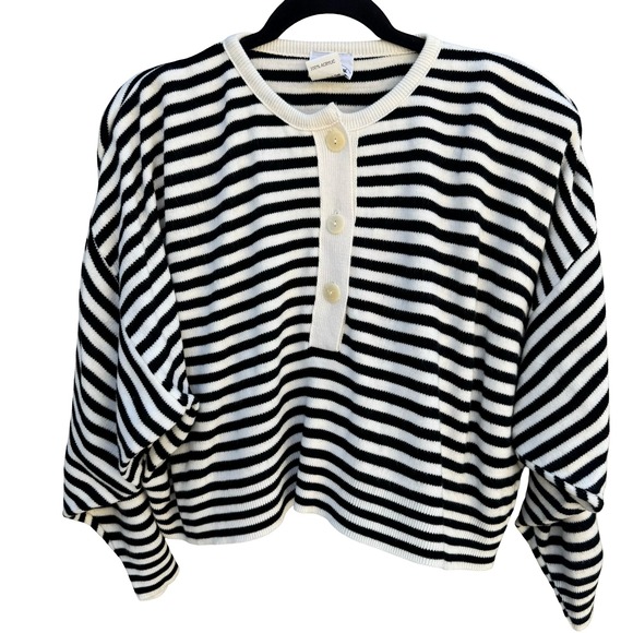 1045 Park Sweaters - 1045 Park Vintage Striped Henley Sweater Black White Batwing Sleeve USA Small